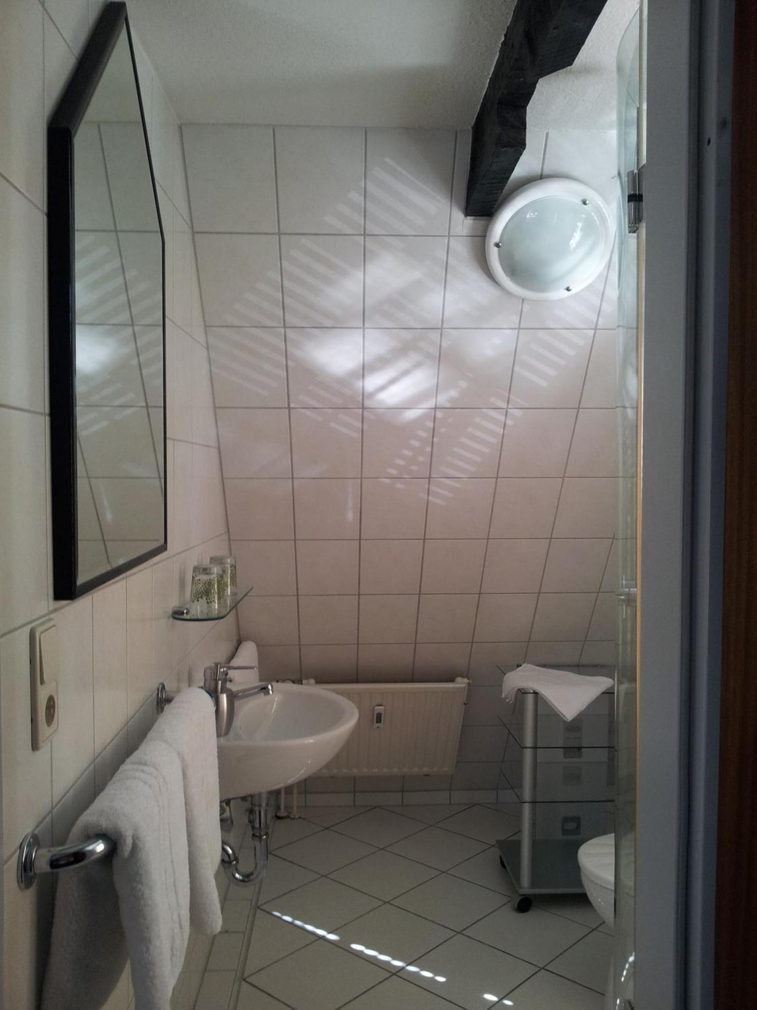 Altes Zollhaus Am Klinikum Hotel Любек Екстериор снимка
